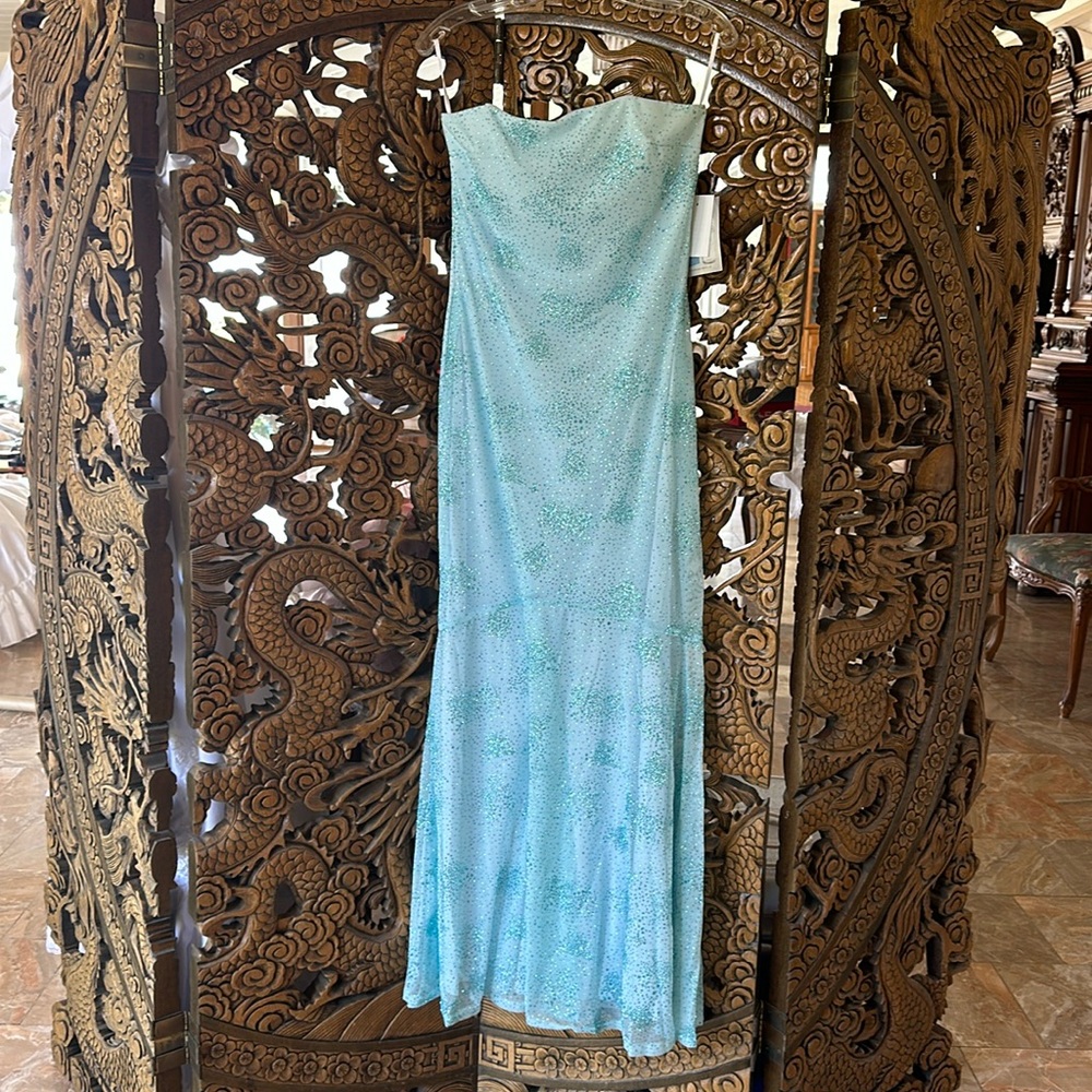 NWT Jessica McClintock aqua blue strapless beaded mermaid dress. Juniors size 9.